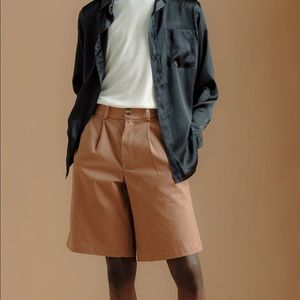 IJJI DOUBLE PLEAT SHORTS- IJJI
